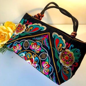 Embroidery handbag